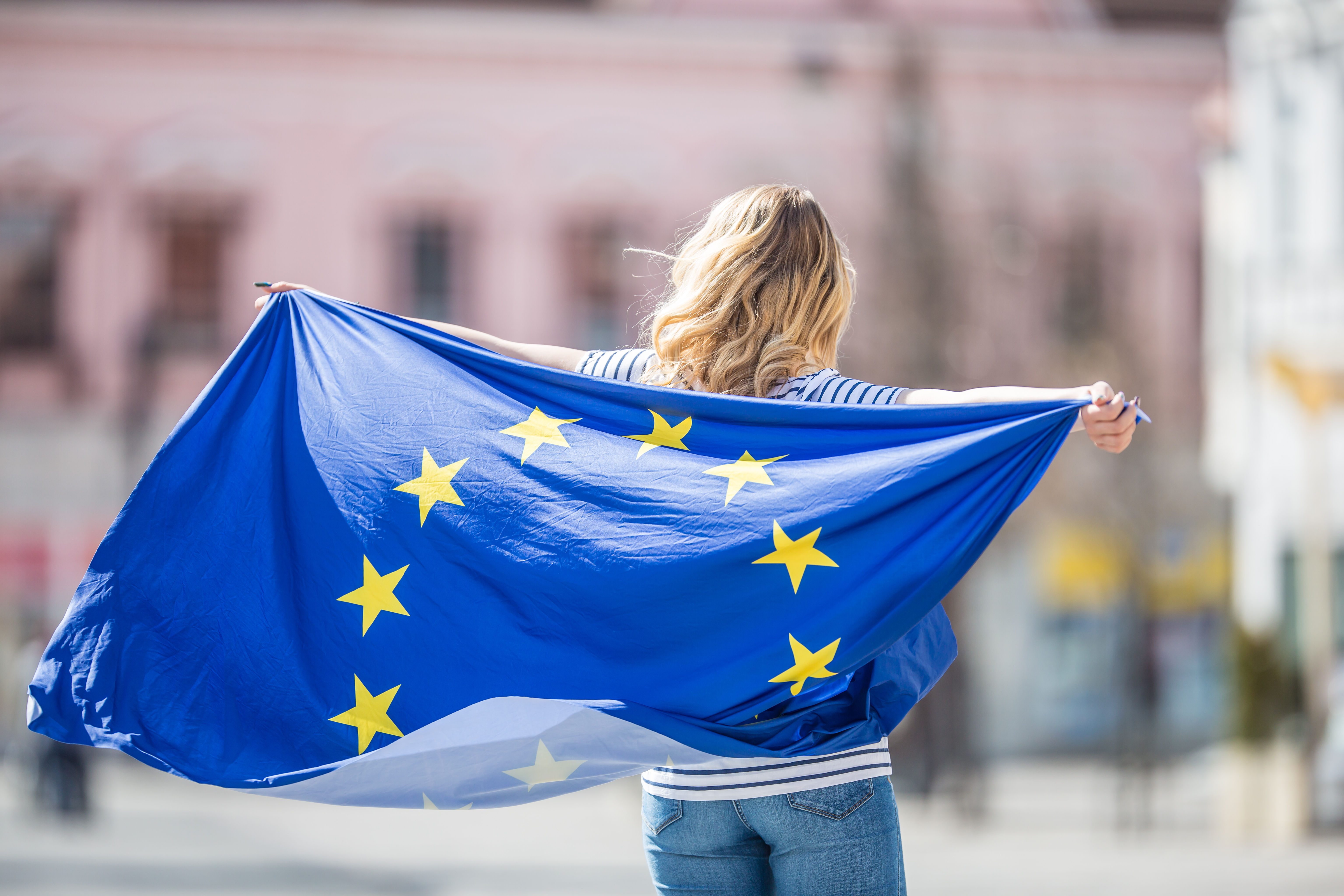 Wertschätzung für die EU ist bei jungen Menschen höher als ihre Wahlbereitschaft