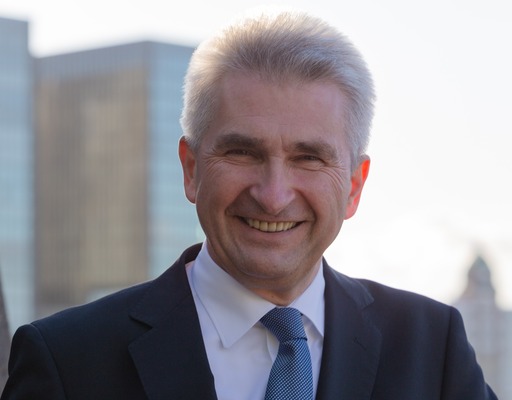 Porträtfoto von Prof. Dr. Andreas Pinkwart
