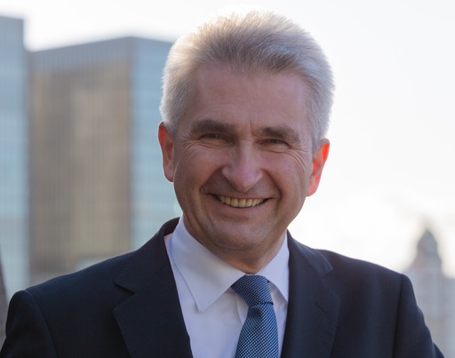 Porträtfoto von Prof. Dr. Andreas Pinkwart
