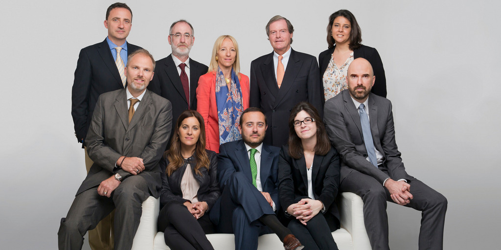 Gruppenfoto mit den Mitarbeitern der Fundacion Bertelsmann in Barcelona.